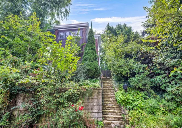 Photo 2 of Multi family home for sale at 1048 Mirror St, Greenfield, PA 15217 | MLS# 1773352 | Listing updated on 2026-09-08