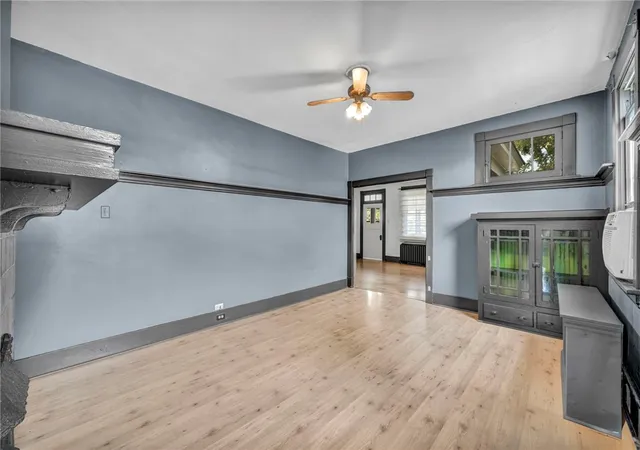 Photo 3 of House for sale at 1048 Mirror St, Greenfield, PA 15217 | MLS# 1773352 | Listing updated on 2026-10-04