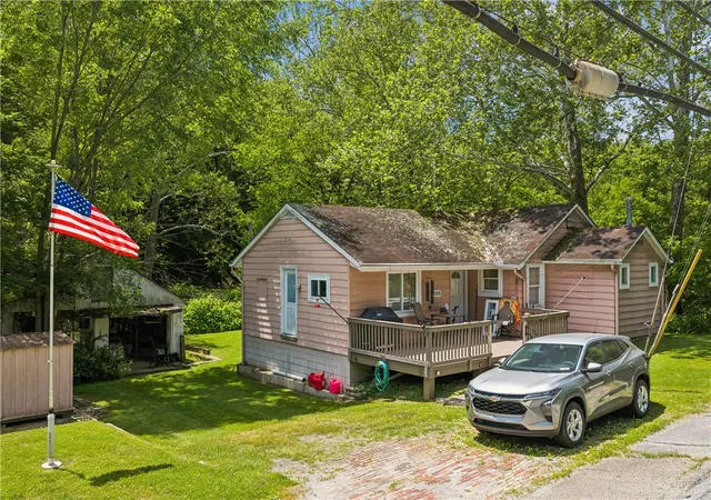 Photo 3 of Sale Pending at 1108 Big Sewickley Crk Rd #R, Economy, PA 15143 | MLS# 1773355 | Listing updated on 2026-09-07