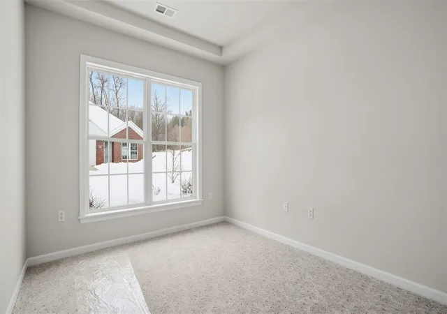 Listing Photo 4 - Condo for sale in building located at 54b River Ridge Ct, Economy, PA 15005