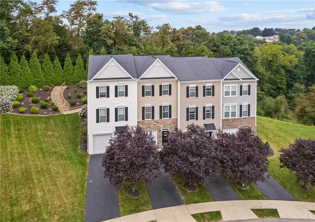 Photo 3 of Townhouse for sale at 34 Truman Cir, Kennedy Twp, PA 15136 | MLS# 1772826 | Listing updated on 2026-09-14
