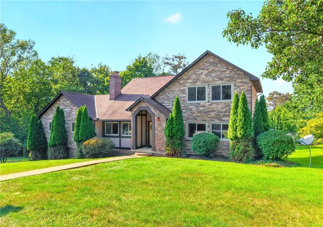 Photo 1 of Single family home for sale at 430 Oliver Dr, Forward Twp, PA 15037 | MLS# 1773358 | Listing updated on 2026-10-13