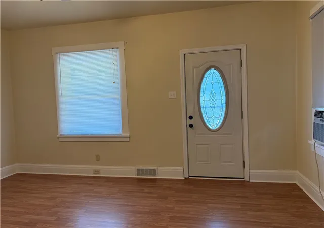Photo 2 of Single family home for sale at 106 Cottrell Ave, Jeannette, PA 15644 | MLS# 1773370 | Listing updated on 2026-09-12