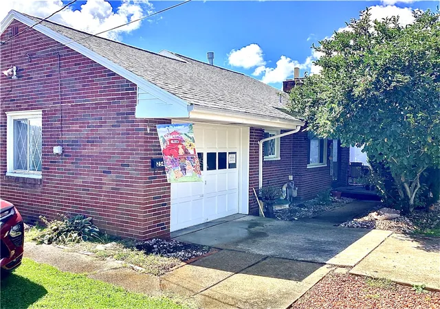 Photo 2 of Single family home for sale at 2544 Leslie Dr, New Kensington, PA 15068 | MLS# 1773382 | Listing updated on 2026-09-19