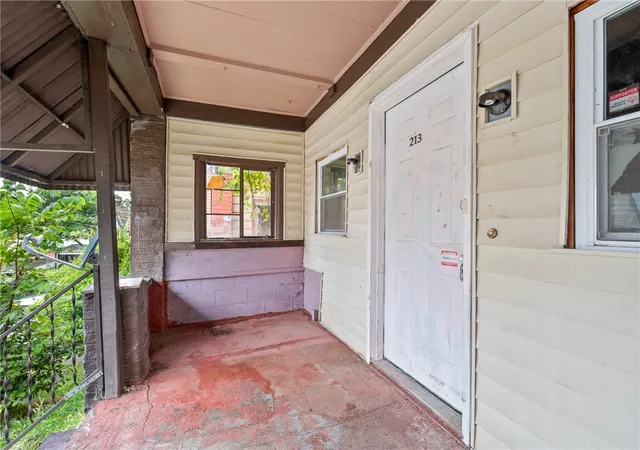 Photo 3 of Single family home for sale at 213 Wilbur St, Knoxville, PA 15210 | MLS# 1773383 | Listing updated on 2026-09-08