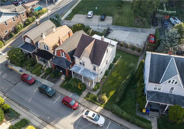 Photo 3 of Single family home for sale at 1309 Arkansas Ave, Dormont, PA 15216 | MLS# 1773372 | Listing updated on 2026-09-13