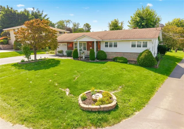 Photo 3 of Single family home for sale at 17 Grandview Ter, South Union Twp, PA 15401 | MLS# 1773337 | Listing updated on 2026-09-11