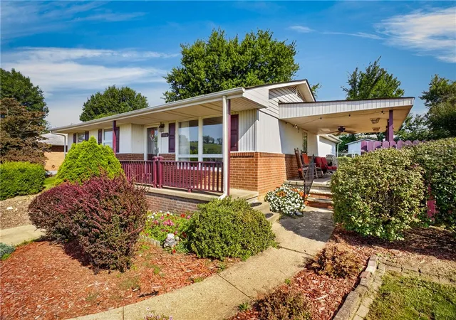 Photo 3 of Single family home for sale at 1016 Mcgovern Rd, Chartiers, PA 15342 | MLS# 1773338 | Listing updated on 2026-09-17
