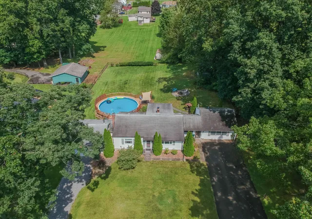 Photo 2 of Sale Pending at 207 Oakland Ave, Twp Of But Sw, PA 16001 | MLS# 1773397 | Listing updated on 2026-09-16