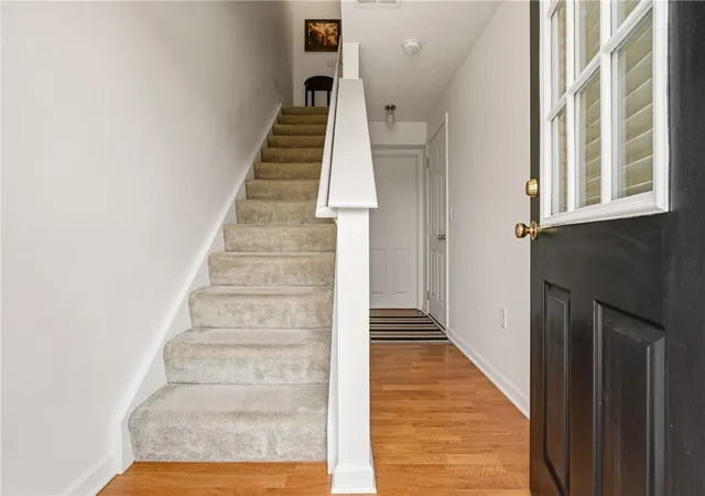 Photo 2 of Townhouse for sale at 1618 Brandtview Ct, Franklin Park, PA 15090 | MLS# 1771436 | Listing updated on 2026-09-13