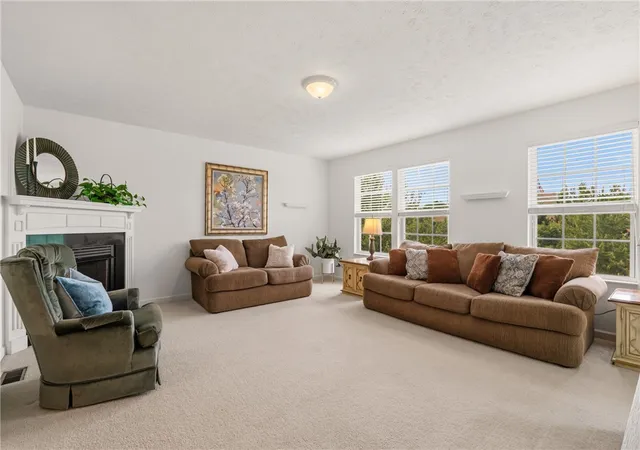 Photo 3 of Townhouse for sale at 1618 Brandtview Ct, Franklin Park, PA 15090 | MLS# 1771436 | Listing updated on 2026-09-13