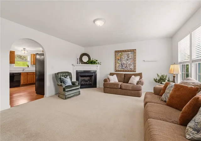 Photo 3 of Townhouse for sale at 1618 Brandtview Ct, Franklin Park, PA 15090 | MLS# 1771436 | Listing updated on 2026-09-13