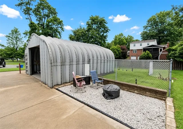 Photo 3 of Single family home for sale at 557 Beatty Rd, Monroeville, PA 15146 | MLS# 1773401 | Listing updated on 2026-09-14