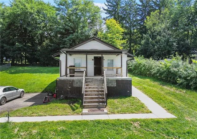 Photo 1 of Single family home for sale at 7087 Baptist Rd, Bethel Park, PA 15102 | MLS# 1772252 | Listing updated on 2026-10-15