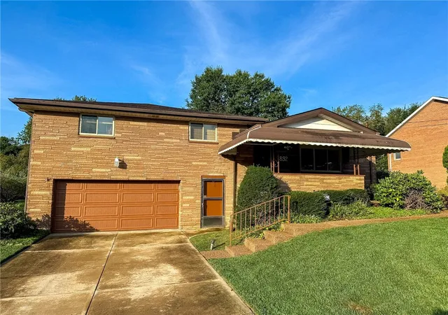 Single family home for sale at 892 Locust Dr, North Huntingdon, PA 15642 | MLS# 1773073