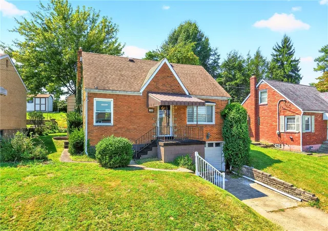Photo 2 of Sale Pending at 169 Carmella Dr, White Oak, PA 15131 | MLS# 1773408 | Listing updated on 2026-09-09