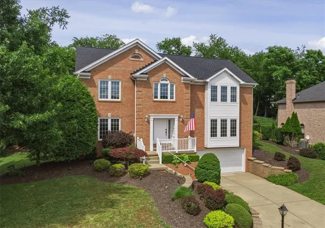 Photo 2 of Sale Pending at 130 Field Clb Dr, Robinson Twp, PA 15136 | MLS# 1773327 | Listing updated on 2026-09-13