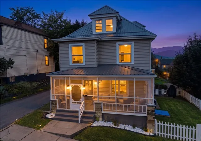 Photo 1 of Sale Pending at 510 Wood St, Coraopolis, PA 15108 | MLS# 1773107 | Listing updated on 2026-09-17