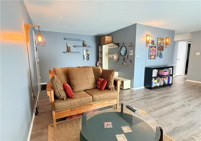 Listing Photo 5 - Condo for sale in building located at 2457 Brk Ledge Rd, Bridgeville, PA 15017 - Unit #32A