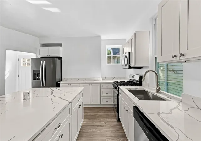 Photo 3 of Single family home for sale at 210 Robinson St, Oakland, PA 15213 | MLS# 1772668 | Listing updated on 2026-09-08