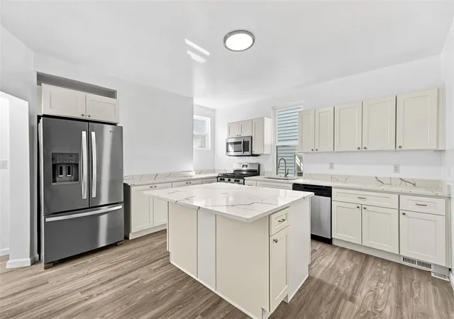 Photo 3 of Single family home for sale at 210 Robinson St, Oakland, PA 15213 | MLS# 1772668 | Listing updated on 2026-09-08