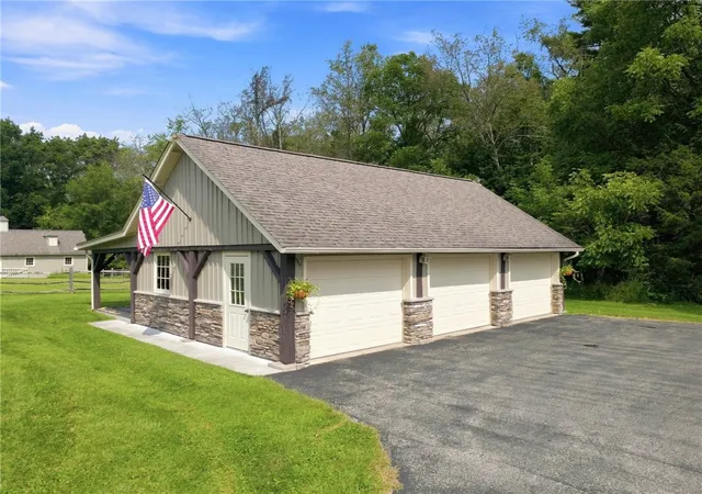 Photo 3 of Single family home for sale at 3161 Route 711, Ligonier Twp, PA 15658 | MLS# 1773453 | Listing updated on 2026-09-09