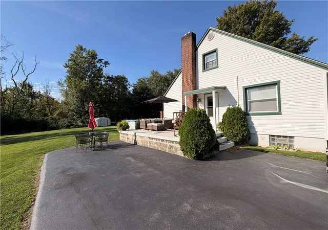 Photo 3 of Single family home for sale at 1407 Cameron Ave, Union Twp, PA 16101 | MLS# 1773373 | Listing updated on 2026-09-14