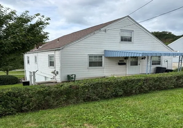 Photo 2 of Sale Pending at 3107 Quay St, White Oak, PA 15131 | MLS# 1773448 | Listing updated on 2026-10-12