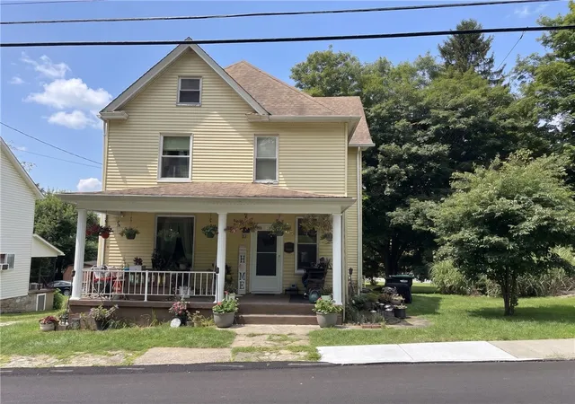 Single family home for sale at 94 Center Ave, Burgettstown Boro, PA 15021 | MLS# 1773494