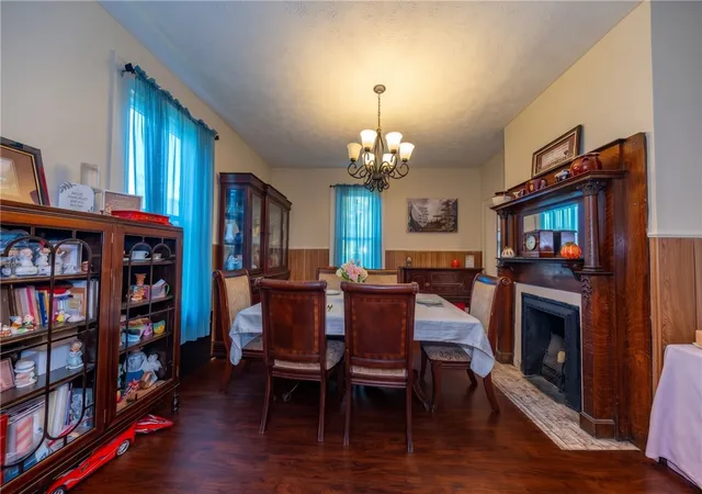 Photo 3 of Single family home for sale at 94 Center Ave, Burgettstown Boro, PA 15021 | MLS# 1773494 | Listing updated on 2026-09-12