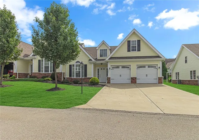 Photo 1 of Condo for sale at 121 Spring Blossom Cir, Chippewa Twp, PA 15010 | MLS# 1772805 | Listing updated on 2026-09-14