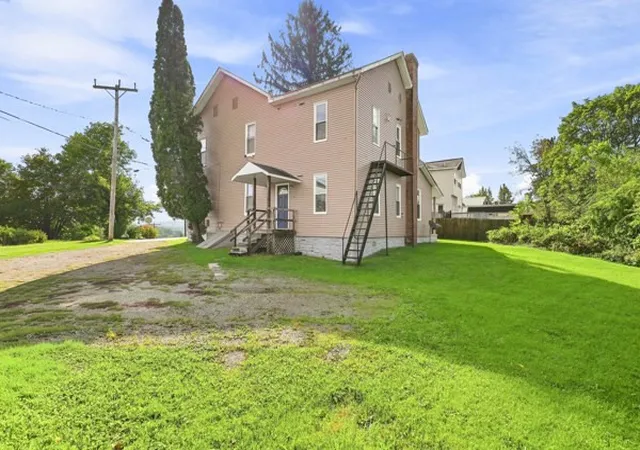 Photo 4 of House for sale at 537 N Edgewood Ave, Somerset Boro, PA 15501 | MLS# 1773520 | Listing updated on 2026-09-08