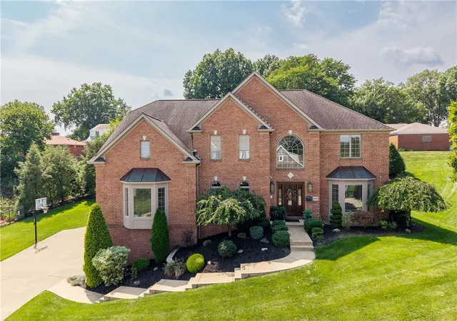 Single family home for sale at 699 Country Clb Dr, Mt Lebanon, PA 15228 | MLS# 1773521
