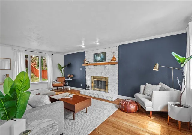 Photo 3 of Sale Pending at 415 Jayson Ave, Mt Lebanon, PA 15228 | MLS# 1773535 | Listing updated on 2026-09-29