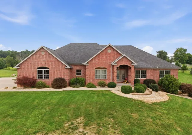 Photo 1 of Single family home for sale at 220 Church Rd, Penn Twp, PA 16002 | MLS# 1773551 | Listing updated on 2026-09-30
