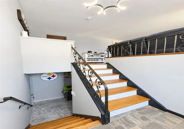 Photo 1 of Single family home for sale at 270 Castle Dr, West Mifflin, PA 15122 | MLS# 1773430 | Listing updated on 2026-09-10