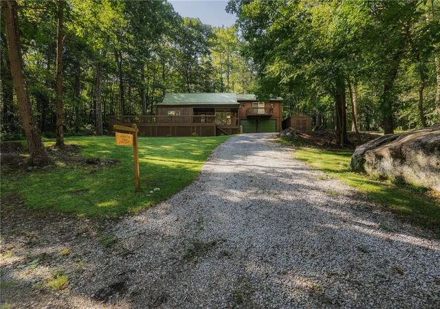 Photo 2 of Single family home for sale at 429 Pocono Dr, Jenner Twp, PA 15531 | MLS# 1772855 | Listing updated on 2026-09-14