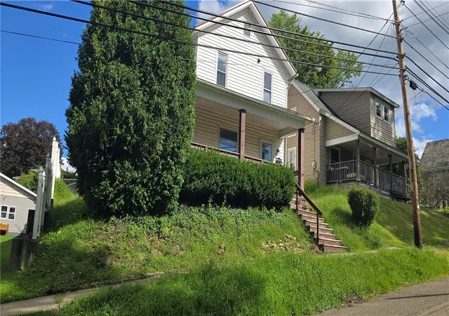 Photo 3 of Sale Pending at 502 Woodland Ave, Punxsutawney Area School District, PA 15767 | MLS# 1773360 | Listing updated on 2026-10-07