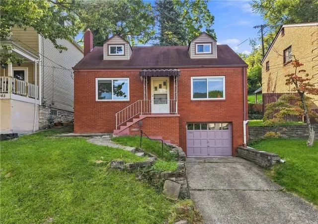 Single family home for sale at 2467 Woodward Ave, Brookline, PA 15226 | MLS# 1773579