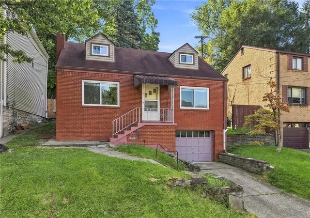 Photo 2 of Single family home for sale at 2467 Woodward Ave, Brookline, PA 15226 | MLS# 1773579 | Listing updated on 2026-09-09
