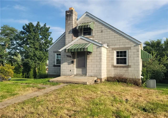 Single family home for sale at 2634 Chambers St, Lower Burrell, PA 15068 | MLS# 1773596