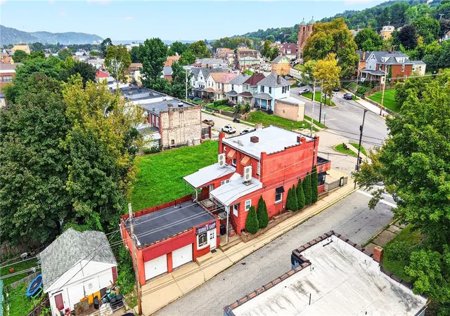 Listing Photo 4 - Condo for sale in building located at 501 Glenwood Ave, Ambridge, PA 15003