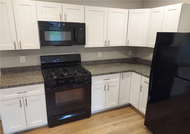 Photo 4 of House for sale at 100 Catskill Ave, Brentwood, PA 15227 | MLS# 1773254 | Listing updated on 2026-09-09