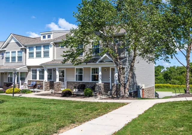 Photo 1 of Sale Pending at 211 Spring Blossom Cir, Chippewa Twp, PA 15010 | MLS# 1773612 | Listing updated on 2026-09-14