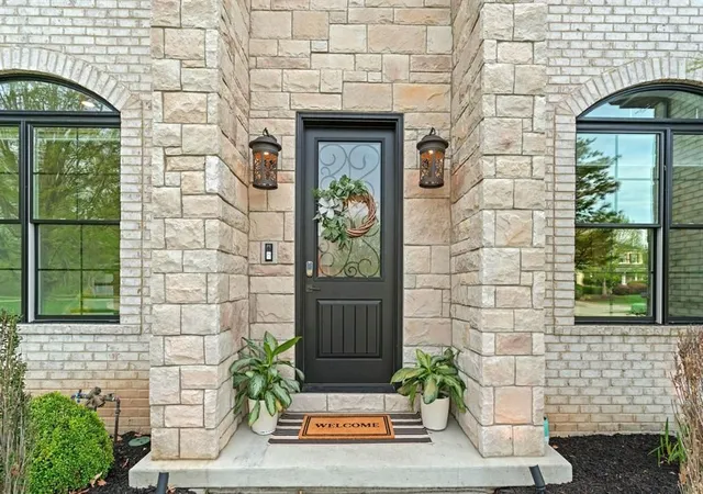 Photo 2 of Single family home for sale at 1044 Diane Ln, Indiana Twp, PA 15024 | MLS# 1773624 | Listing updated on 2026-10-03