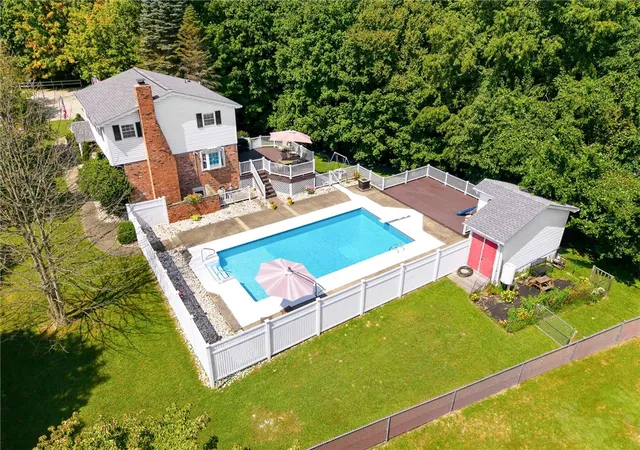 Photo 3 of Single family home for sale at 101 Emery Rd, Centerville, PA 15333 | MLS# 1773386 | Listing updated on 2026-09-28