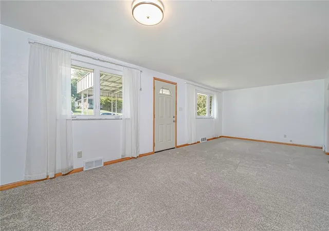 Photo 3 of Single family home for sale at 113 Philomena Dr, Moon/crescent Twp, PA 15108 | MLS# 1773542 | Listing updated on 2026-09-12