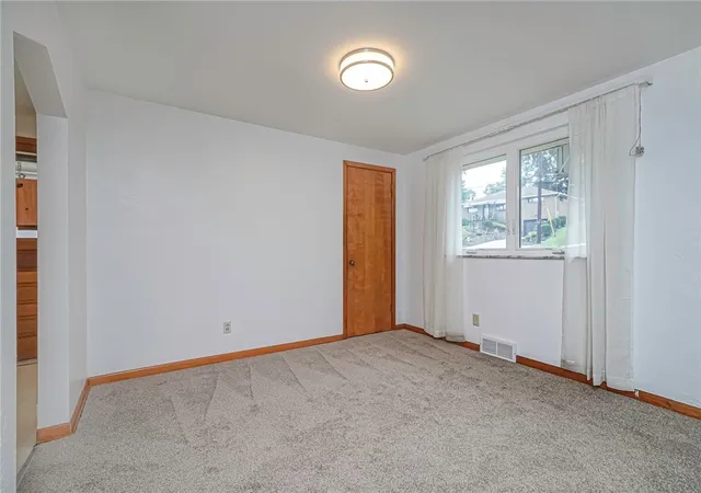 Photo 4 of Single family home for sale at 113 Philomena Dr, Moon/crescent Twp, PA 15108 | MLS# 1773542 | Listing updated on 2026-09-12