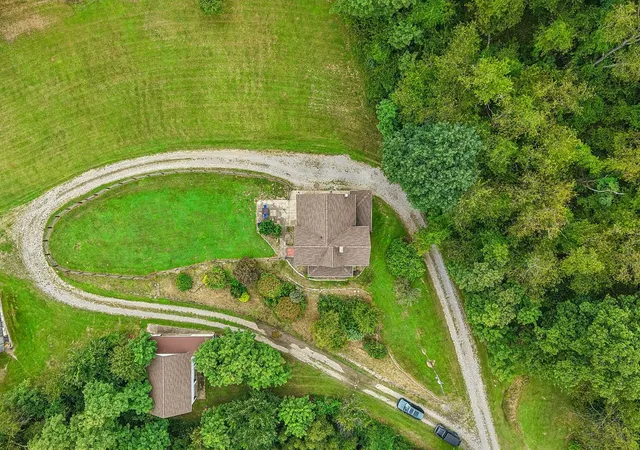 Photo 1 of Single family home for sale at 830 Markman Park Rd, Marshall, PA 15005 | MLS# 1773626 | Listing updated on 2026-09-12