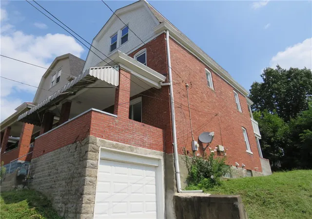 Photo 2 of Single family home for sale at 1841 Realty Ave, Beechview, PA 15216 | MLS# 1773627 | Listing updated on 2026-09-22